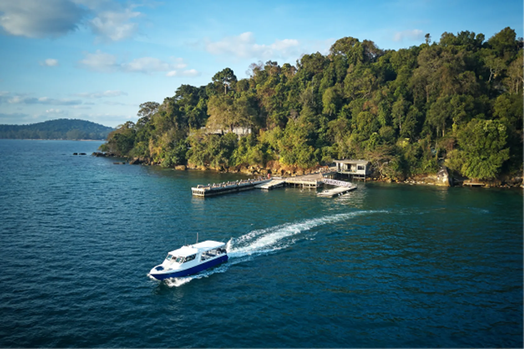 six-senses-island_boat 1